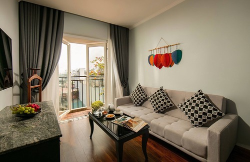 Hang Buom Hotel | Discover Hanoi La Mejor Hotel & Sky Bar: 4-Star Gem