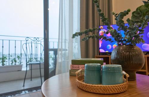 Truc Bach Apartment | Hanoi Shouten - Exceptional Staycation with Breakfast & Family-Friendly