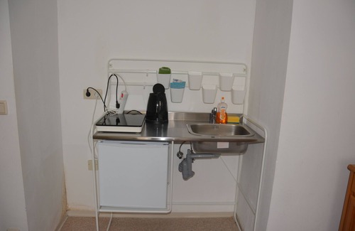 Graz City Centre Apartment | Comfortable Stay at Hans-Sachs-Gasse with Family Amenities