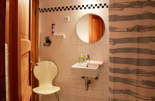 Tonndorf House | Cozy Hansa Apartments Hamburg - Family-Friendly Amenities