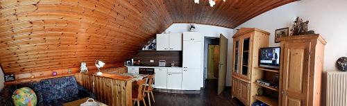 Hintergoeriach Apartment | Pet-Friendly Escape at Hansalgut with Spa & Child Care
