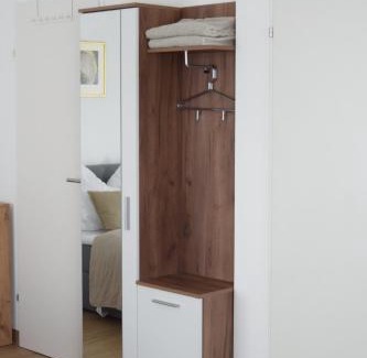 Floridsdorf House | Hanslgasse Private Rooms