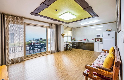Pohang Apartment | Comfortable Stay at Hanuel Bada Pension with Breakfast & More