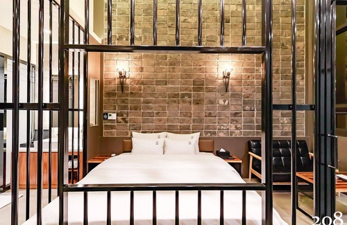 Hapcheon Hotel | Eco-Friendly Hapcheon Moon Lake Motel with Hot Tub & Breakfast