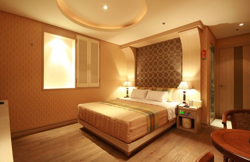 Hapjeong-dong Hotel | Eco-Friendly Comfort at Hapjeong Namgyung Hotel