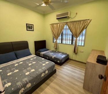 Mersing House | Discover Happiness Homestay: Child-Friendly Retreat Awaits