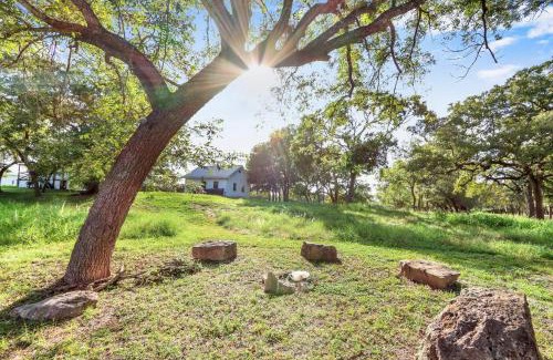 Blanco House | Inviting Happiness Ranch - Pecan Tree House for Families