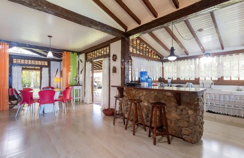 Barra do Sahy House | Delightful Oceanfront House in Barra do Sahy - Rated 9.2