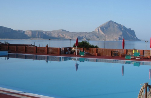 San Vito Lo Capo RV Rental | Relax at Happy Camp in El Bahira Camping Village