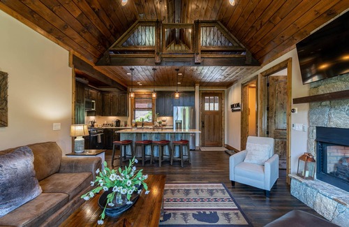 Banner Elk Cabin | Discover Happy Camper at Camp Eagles Nest – Pet Friendly Retreat