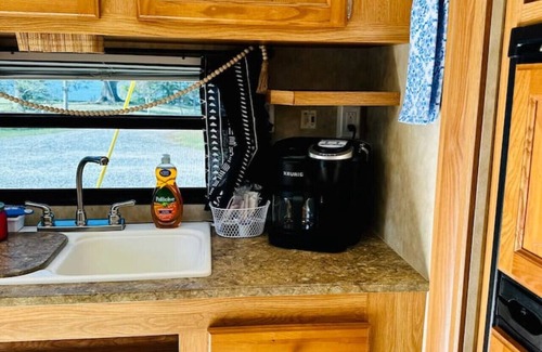 Redwood House | Relaxing Retreat at Happy Camper on Eagle Lake