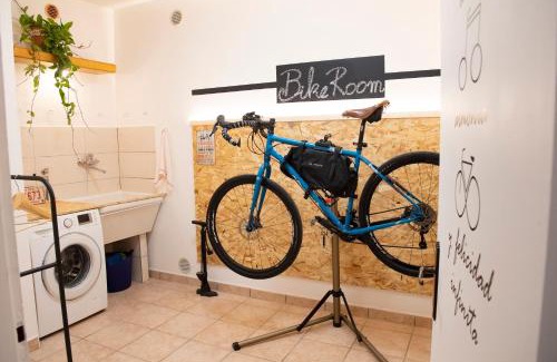 Revine Lago Apartment | Family-Friendly Happy Corner Apartment with Bike Access