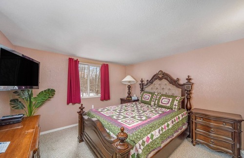 Harbor Springs Bed & Breakfast | Unforgettable Days and Nights at The Loft - Top Rated Stay