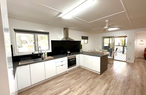 Eurong House | Inviting Days at Happy Days Beach House - Fraser Island
