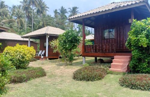Ko Mak Resort | Experience Happy Days Resort: Oceanfront Bliss Awaits