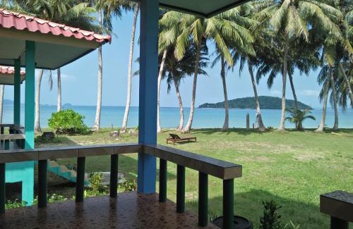 Ko Mak Resort | Experience Happy Days Resort: Oceanfront Bliss Awaits