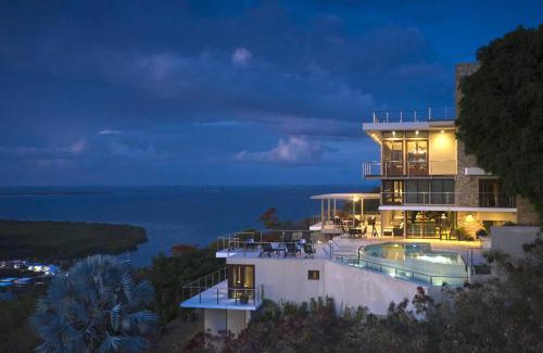 Cabezas House | Discover Family-Friendly Happy Days Villa A for Memorable Stays