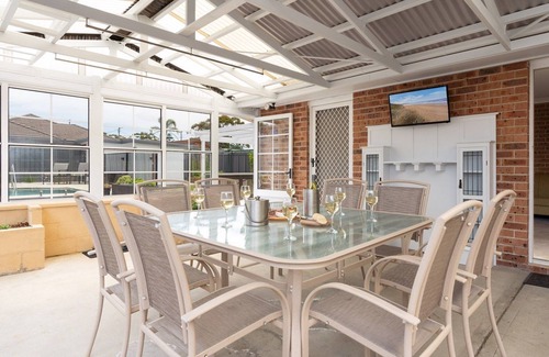 Culburra Beach House | Happy Dayz – Enjoy Poolside Bliss and Ocean Views