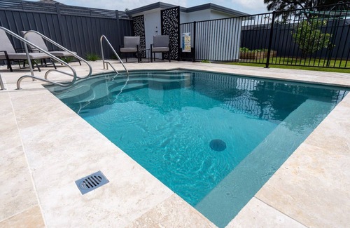 Culburra Beach House | Happy Dayz – Enjoy Poolside Bliss and Ocean Views