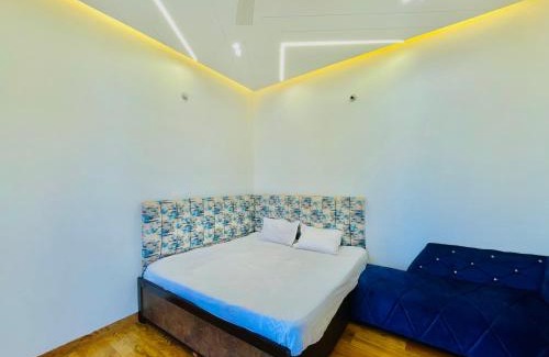 Indore House | Delightful Getaway: Family-Friendly Hotel Experience