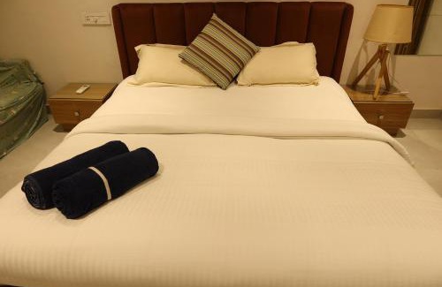 Kolar House | Family-Friendly Happy Farms Kolar with Pool & Pet Perks