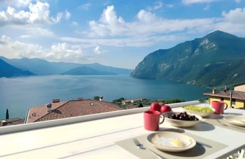 Zorzino Apartment | Comfortable Retreat at Happy Guest Apartments - Mariam's Apartment