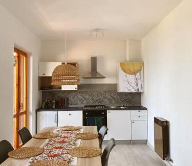 Zorzino Apartment | Guest-Focused Happy Guest Apartments - Bella Vista Awaits