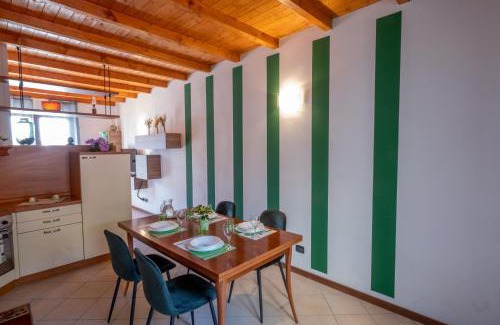Zorzino Apartment | Welcoming Happy Guest Apartments - Your Lake & Green Retreat
