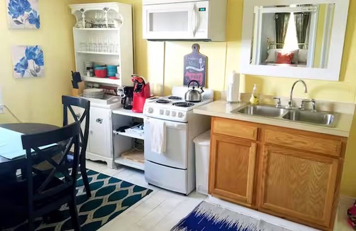 Biglerville Other | Pet-Friendly Happy Hen Loft @The Farmhouse - Rated 9.8/10