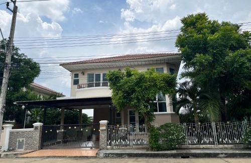 Minburi Villa | Cozy Retreat: Happy Home with Free 1000Mbps WiFi