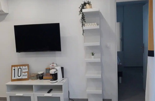 Lunel Apartment | Happy Home for You Lunel: Enjoy Oceanfront Bliss Today