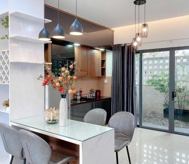 Huong Thuy Apartment | Happy home