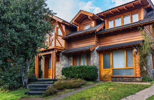 Angostura House | Happy Host Patagonia - La Gurisa