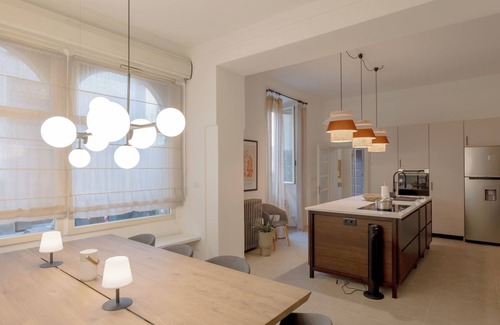 Intra House | Happy House