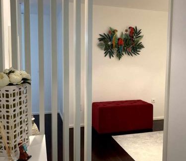 Fao Apartment | Enchanting Happy House: 4-Star Haven with Pool & Spa