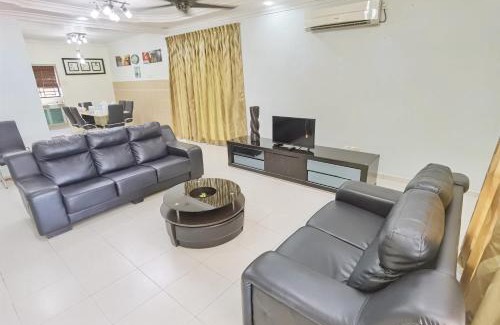 Mersing Villa | Cozy Happy Journey Homestay in Mersing - Family Friendly!