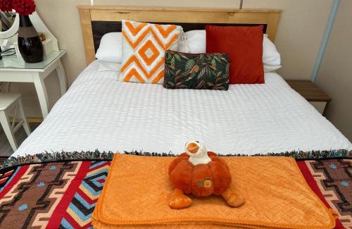 Brittas House | Cozy Happy Land Cabins with Hot Tub & Pet-Friendly Perks
