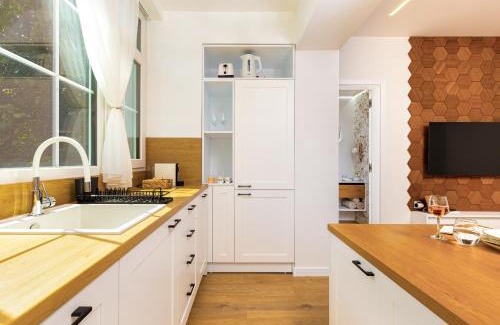 Plovdiv Center Apartment | Cozy 1-BD Apartment for Families in Plovdiv