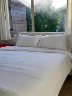 Wairau Valley House | Happy room for you