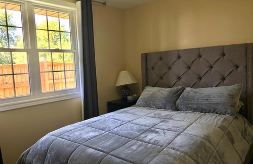 Kingsville House | Relaxing Vacation Home Near Beautiful Erie Lake
