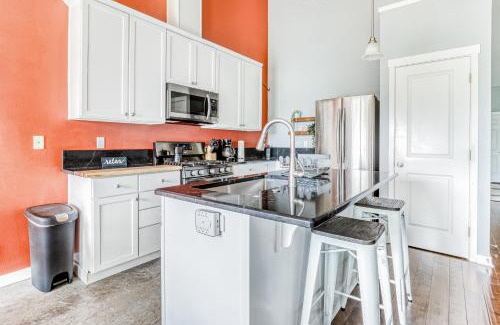 Happy Valley House | Pet-Friendly Retreat at Happy Valley Hideaway