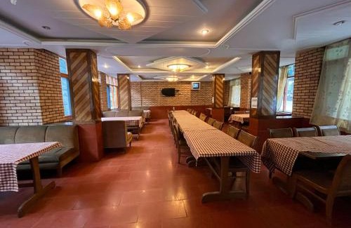 Jamnagar Hotel | Experience Happy Valley Inn: 4-Star Family-Friendly Retreat