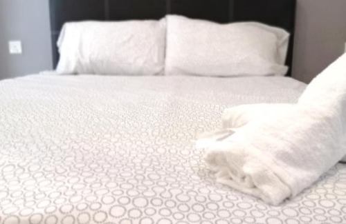 Taman Century Apartment | Cozy HappyTotoro K5L Studio near JB Shopping Mall