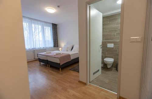 Koszeg Hotel | Pet-Friendly Harangtorony Szálló with Exceptional Amenities
