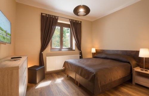 Szentendrei House | Experience Harangvirág Apartmanház - Visegrád with Ocean Views