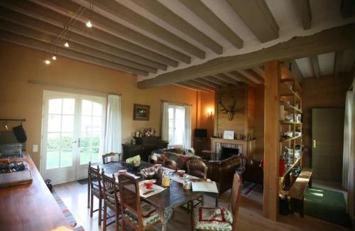 Salbris Villa | Discover Haras du Vignault: Pet-Friendly Haven with 9.8 Rating