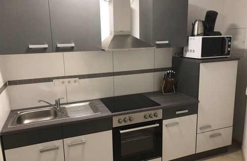Weststadt Mittlerer Teil Apartment | Cozy Harbor Apartments in Karlsruhe-Weststadt for Families