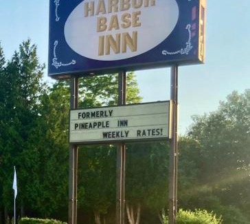 Newport Hotel | Budget-Friendly Harbor Base Inn with Breakfast Included