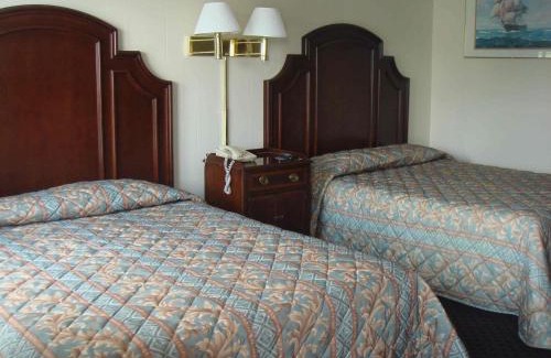 Newport Hotel | Budget-Friendly Harbor Base Inn with Breakfast Included