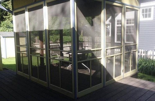 Union Pier House | Harbor Haven: Top-Rated Hotel Near Lake Michigan!